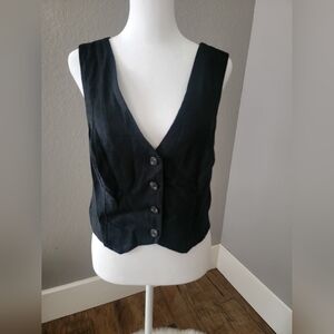 NWT Abercrombie and Fitch button up vest top size M